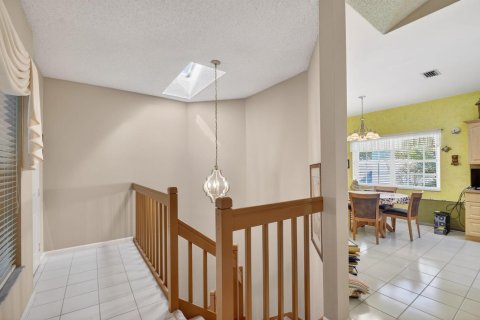 Condo in Boynton Beach, Florida, 2 bedrooms № 2245016 - photo 8