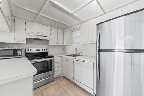 Купить кондоминиум в Дорал, Флорида 2 комнаты, 65.96м2, № 1693392 - фото 12