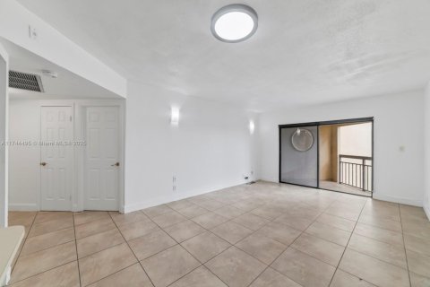 Купить кондоминиум в Дорал, Флорида 2 комнаты, 65.96м2, № 1693392 - фото 8