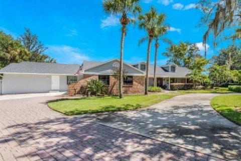 House in Longwood, Florida 5 bedrooms, 312.34 sq.m. № 2208501