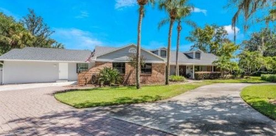 House in Longwood, Florida 5 bedrooms, 312.34 sq.m. № 2208501