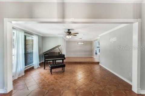 House in Longwood, Florida 5 bedrooms, 312.34 sq.m. № 2208501 - photo 5