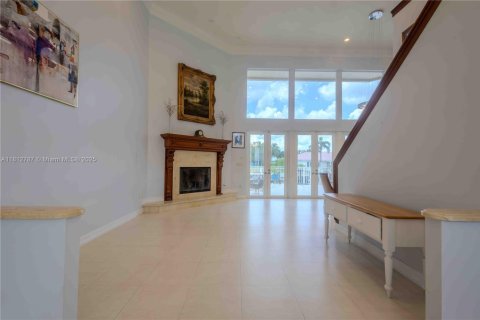 Купить виллу или дом в Лайтхаус-Пойнт, Флорида 4 спальни, 288.55м2, № 1758720 - фото 11