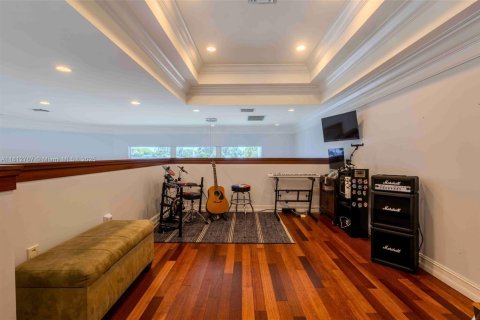 Купить виллу или дом в Лайтхаус-Пойнт, Флорида 4 спальни, 288.55м2, № 1758720 - фото 15