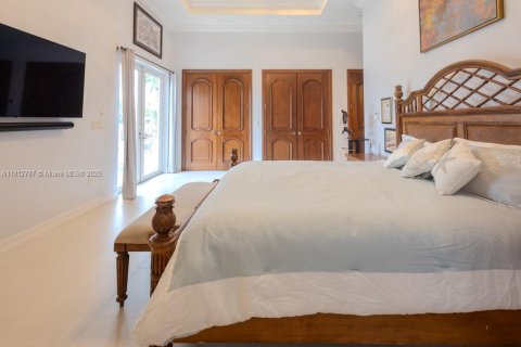 Купить виллу или дом в Лайтхаус-Пойнт, Флорида 4 спальни, 288.55м2, № 1758720 - фото 21