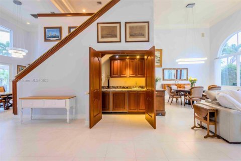 Купить виллу или дом в Лайтхаус-Пойнт, Флорида 4 спальни, 288.55м2, № 1758720 - фото 9