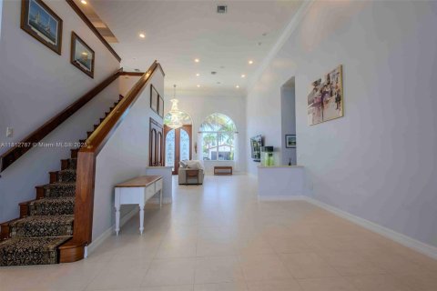 Купить виллу или дом в Лайтхаус-Пойнт, Флорида 4 спальни, 288.55м2, № 1758720 - фото 10