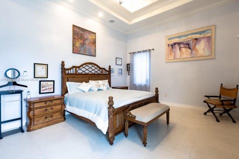 Купить виллу или дом в Лайтхаус-Пойнт, Флорида 4 спальни, 288.55м2, № 1758720 - фото 22