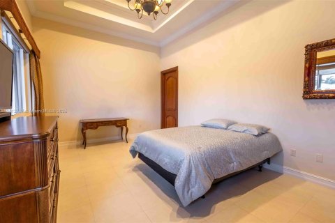 Купить виллу или дом в Лайтхаус-Пойнт, Флорида 4 спальни, 288.55м2, № 1758720 - фото 27