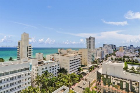 Copropriété à vendre à Miami Beach, Floride: 48.87 m2 № 1949062 - photo 17