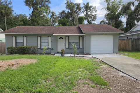 Villa ou maison à DeLand, Floride 3 chambres, 121.89 m2 № 2345119