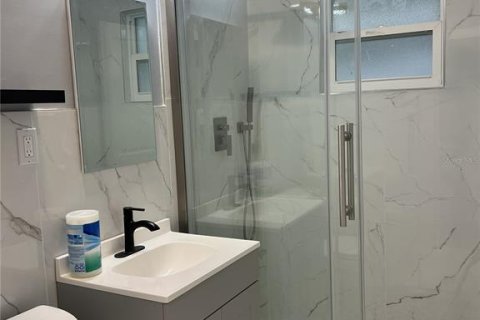 Apartamento en alquiler en Sarasota, Florida, 2 dormitorios, 81.75 m2 № 2147915 - foto 12