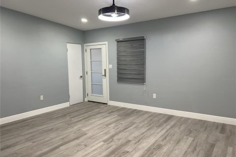 Apartamento en alquiler en Sarasota, Florida, 2 dormitorios, 81.75 m2 № 2147915 - foto 10