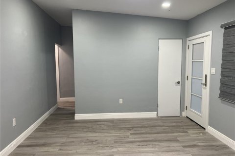 Apartamento en alquiler en Sarasota, Florida, 2 dormitorios, 81.75 m2 № 2147915 - foto 8