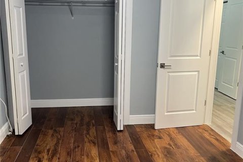 Apartamento en alquiler en Sarasota, Florida, 2 dormitorios, 81.75 m2 № 2147915 - foto 14