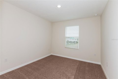 Townhouse in Haines City, Florida 4 bedrooms, 173.36 sq.m. № 1873180 - photo 15
