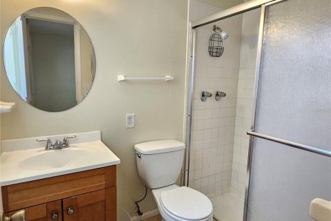 Снять в аренду квартиру в Венеция, Флорида 2 спальни, 85.66м2, № 2104921 - фото 21