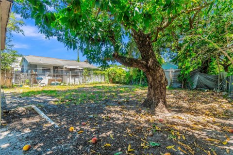 Villa ou maison à louer à Miami, Floride: 3 chambres, 74.32 m2 № 2388067 - photo 19
