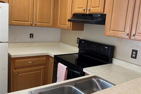 Townhouse in Ocala, Florida 2 bedrooms, 117.06 sq.m. № 1876736 - photo 9
