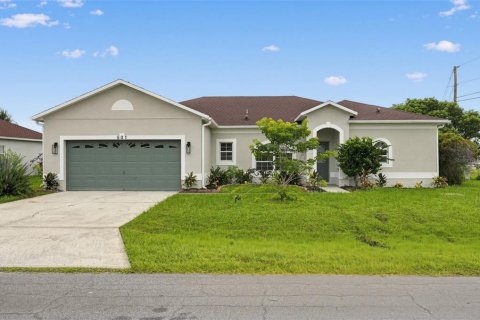 Villa ou maison à Kissimmee, Floride 4 chambres, 160.81 m2 № 2324581
