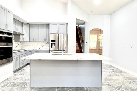 Casa en venta en Orlando, Florida, 6 dormitorios, 291.81 m2 № 1550407 - foto 21