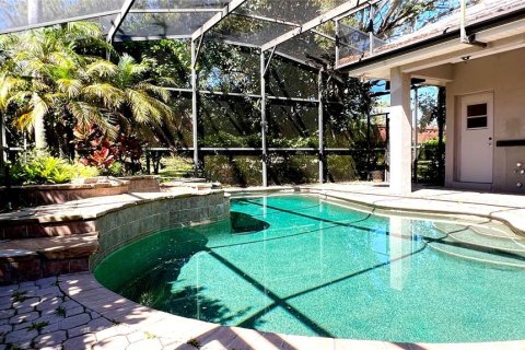 Casa en venta en Orlando, Florida, 6 dormitorios, 291.81 m2 № 1550407 - foto 24