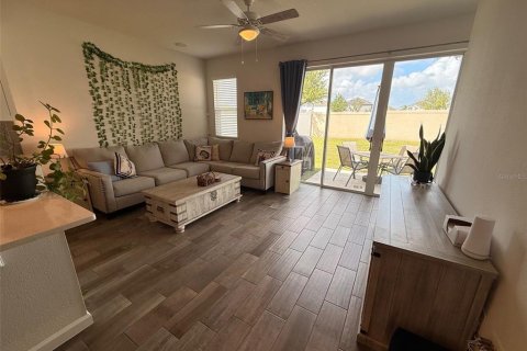 House in Davenport, Florida 3 bedrooms, 154.4 sq.m. № 2200664 - photo 19