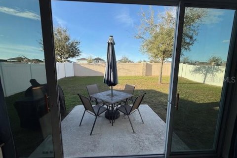 House in Davenport, Florida 3 bedrooms, 154.4 sq.m. № 2200664 - photo 23