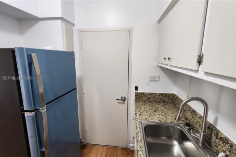 Copropriété à louer à Miami Beach, Floride: 1 chambre, 69.68 m2 № 2386959 - photo 9
