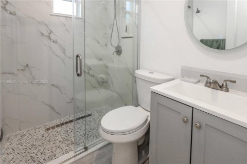 Снять в аренду виллу или дом в Корал-Гейблс, Флорида 3 спальни, 125.33м2, № 2050866 - фото 23