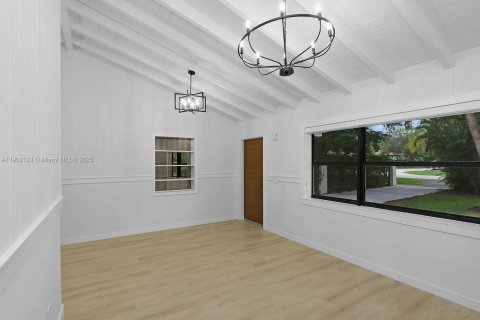 Casa en alquiler en South Miami, Florida, 4 dormitorios, 156.54 m2 № 1953603 - foto 4