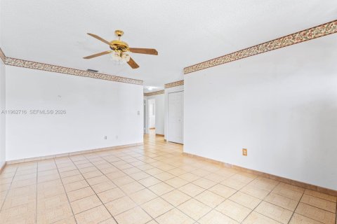 Купить виллу или дом в Майами, Флорида 1 комната, 134.34м2, № 2026713 - фото 4