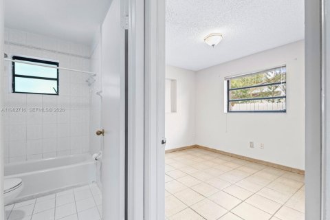 Купить виллу или дом в Майами, Флорида 1 комната, 134.34м2, № 2026713 - фото 18