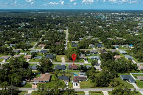 House in North Port, Florida 3 bedrooms, 159.79 sq.m. № 1804108 - photo 8