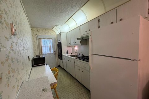 Condominio en venta en Miami Gardens, Florida, 1 dormitorio, 64.2 m2 № 2002091 - foto 8