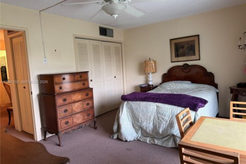 Condominio en venta en Miami Gardens, Florida, 1 dormitorio, 64.2 m2 № 2002091 - foto 10