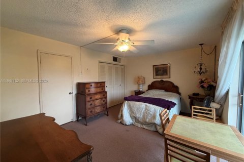 Condominio en venta en Miami Gardens, Florida, 1 dormitorio, 64.2 m2 № 2002091 - foto 12