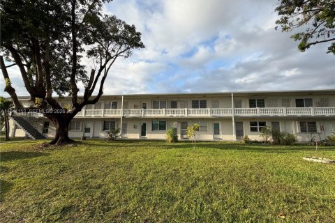 Condominio en venta en Miami Gardens, Florida, 1 dormitorio, 64.2 m2 № 2002091 - foto 18