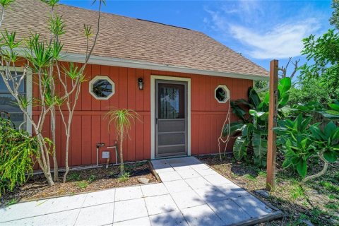 House in Englewood, Florida 2 bedrooms, 107.77 sq.m. № 2394291 - photo 21