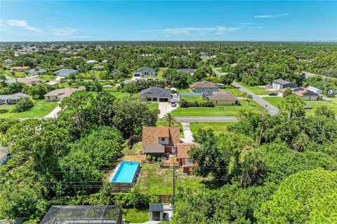 House in Englewood, Florida 2 bedrooms, 107.77 sq.m. № 2394291 - photo 14