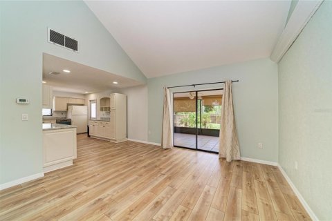 House in Englewood, Florida 2 bedrooms, 107.77 sq.m. № 2394291 - photo 26