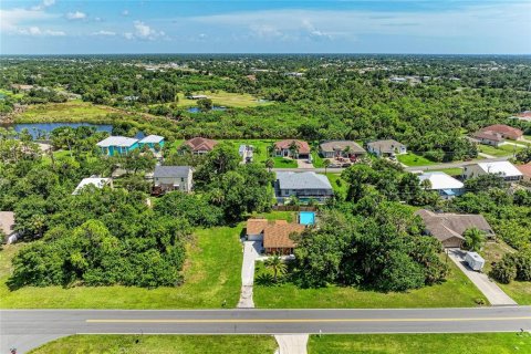 House in Englewood, Florida 2 bedrooms, 107.77 sq.m. № 2394291 - photo 19