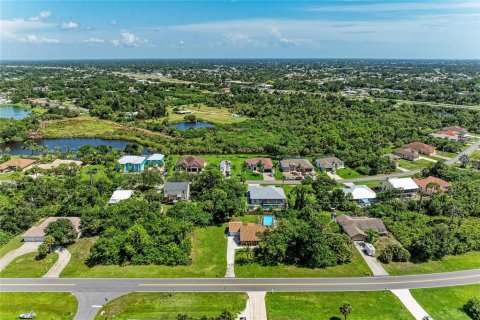 House in Englewood, Florida 2 bedrooms, 107.77 sq.m. № 2394291 - photo 20