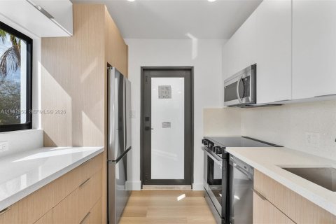 House in West Park, Florida 2 bedrooms, 53.14 sq.m. № 2032670 - photo 7