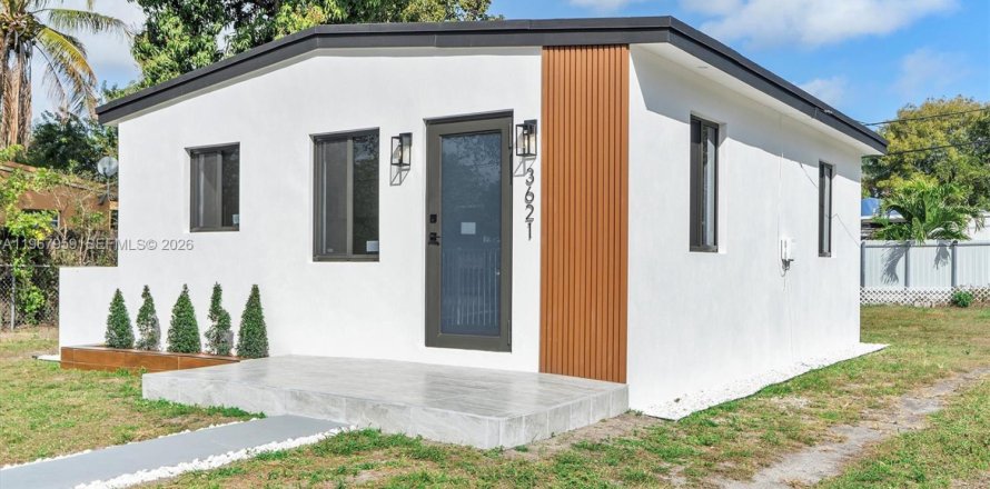 House in West Park, Florida 2 bedrooms, 53.14 sq.m. № 2032670