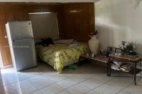 Casa en venta en Miami Gardens, Florida, 3 dormitorios, 83.61 m2 № 2060974 - foto 5