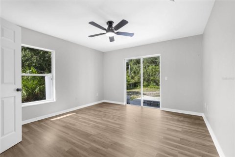 House in North Port, Florida 3 bedrooms, 133.41 sq.m. № 1886671 - photo 8