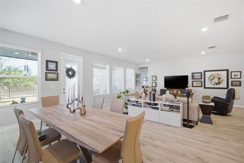 Villa ou maison à vendre à Wesley Chapel, Floride: 4 chambres, 251.67 m2 № 2142092 - photo 22