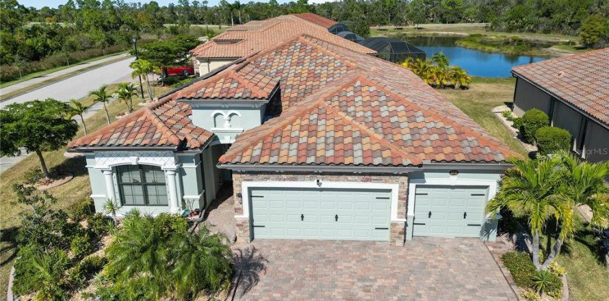 Casa en Venice, Florida 4 dormitorios, 209.12 m2 № 2231278