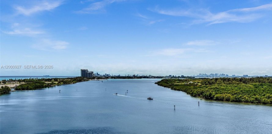 Кондоминиум с 2 спальнями в Санни-Айлс-Бич, Флорида № 2065139